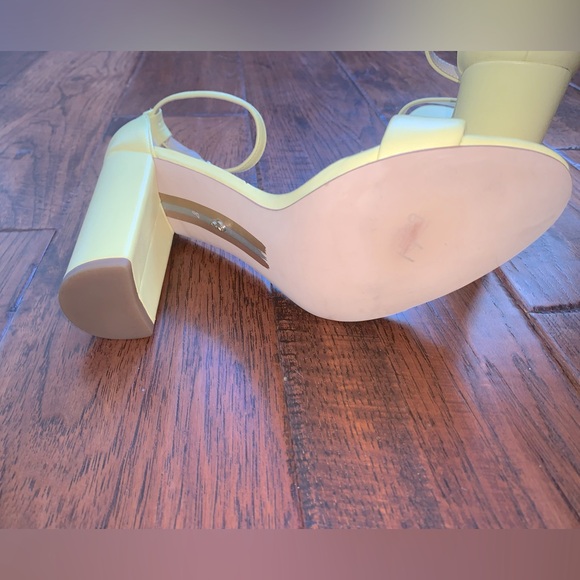 Sam Edelman YARO BLOCK HEEL SANDAL butter - Picture 5 of 6